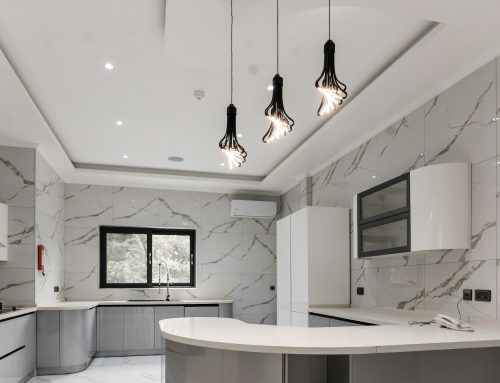 Choosing the Right Edge Profile for Quartzite Countertops